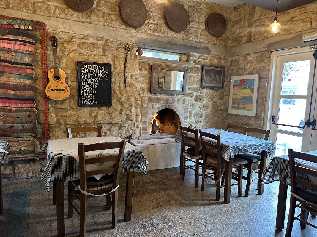Hondros Restaurant — Cypriot Tavernas in Paphos, Cyprus
