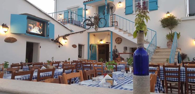 To Kazani — Cypriot meze Tavernas in Larnaca, Cyprus